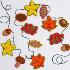 Hawthorn Handmade Autumn Garland Needle Felting Kit