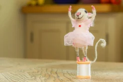 Sew Heart Felt Beautiful Ballet Dancer Felt Mouse