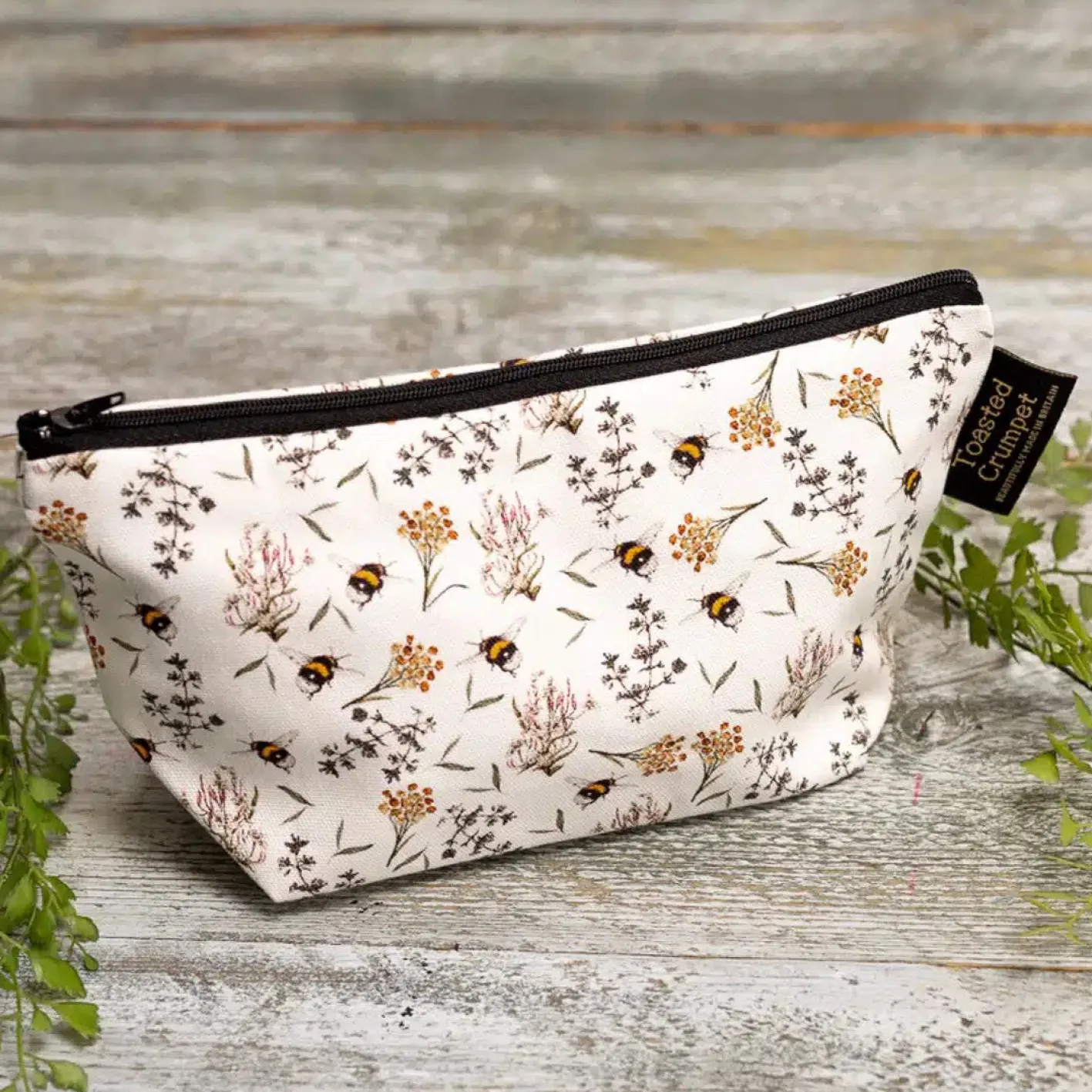 Toasted Crumpet Bees & Honeysuckle (Pure) Small Makeup Bag