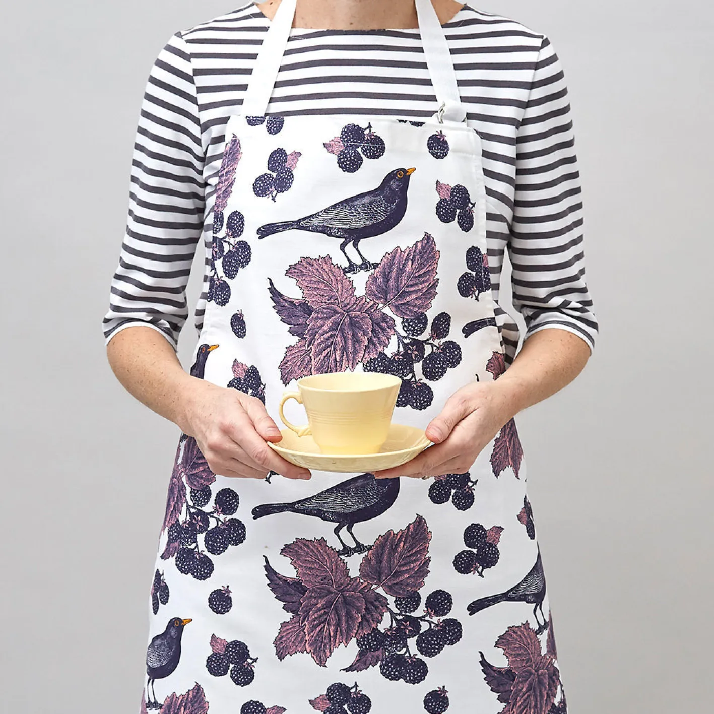 Thornback & Peel Blackbird & Bramble Apron