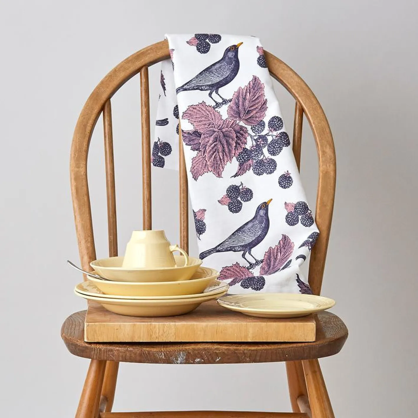 Thornback & Peel Blackbird & Bramble Tea Towel