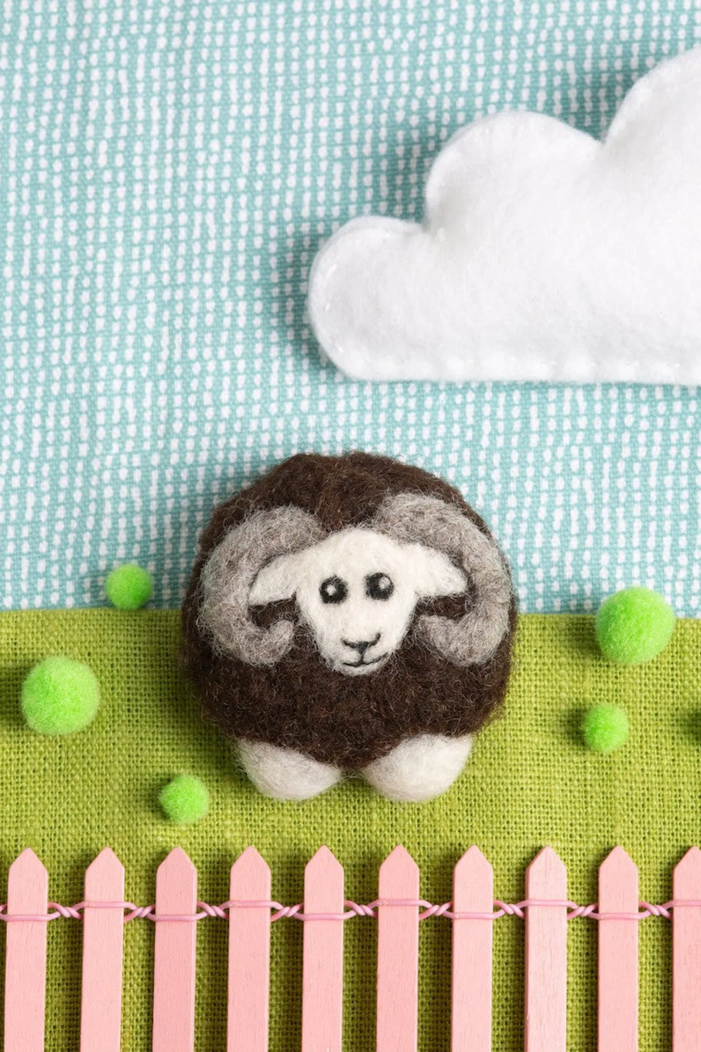 Hawthorn Handmade Black Sheep Brooch Felting Kit