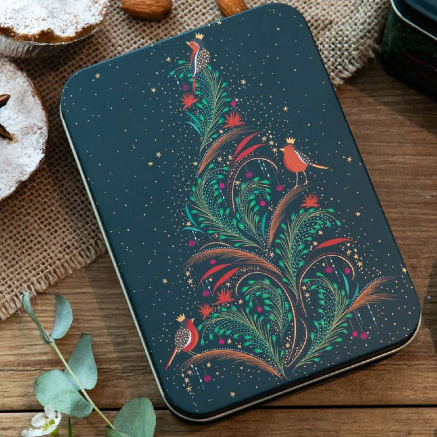 Sara Miller London Christmas Robin Tree Small Rectangular Tin