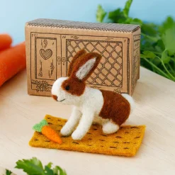 Sew Heart Felt Clover Rabbit with Carrot Nibbles
