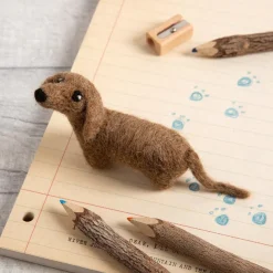 Hawthorn Handmade Dachshund Mini Felting Kit