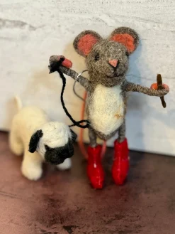 Sew Heart Felt Dog Walker Felt Mouse with Pug