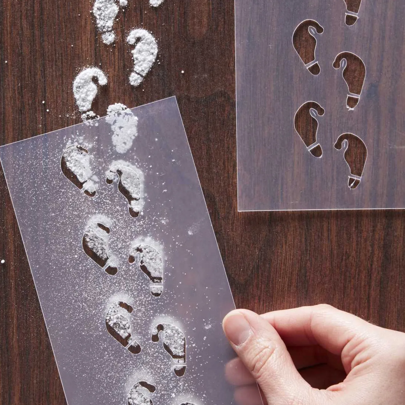 Ginger Ray Elf Shaped Christmas Footprint Stencil