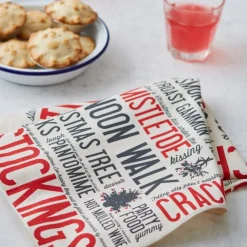 Victoria Eggs Festive Fun Napkin