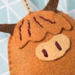 Corinne Lapierre Highland Cow Felt Craft Mini Kit
