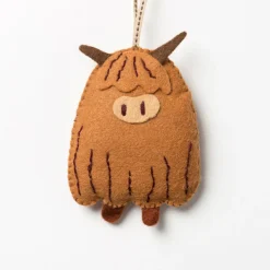 Corinne Lapierre Highland Cow Felt Craft Mini Kit