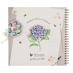 Wrendale Designs 'Hydrangea' Bee Scrapbook Album