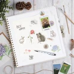 Wrendale Designs 'Hydrangea' Bee Scrapbook Album