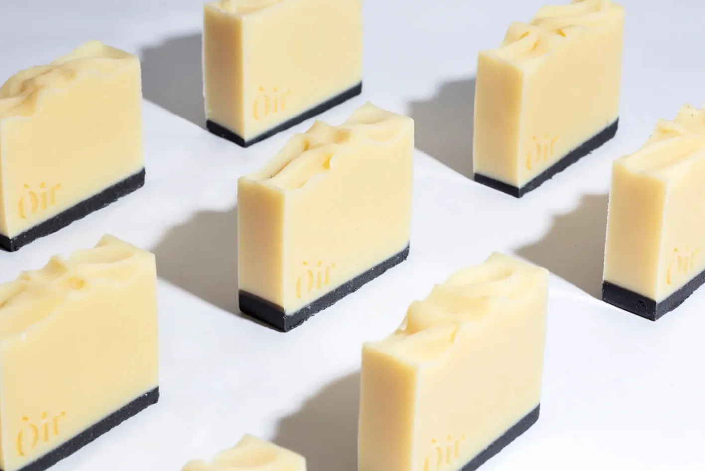 Òir Soaps Òir Cinnamon, Lemongrass Luxury Hand & Body Soap