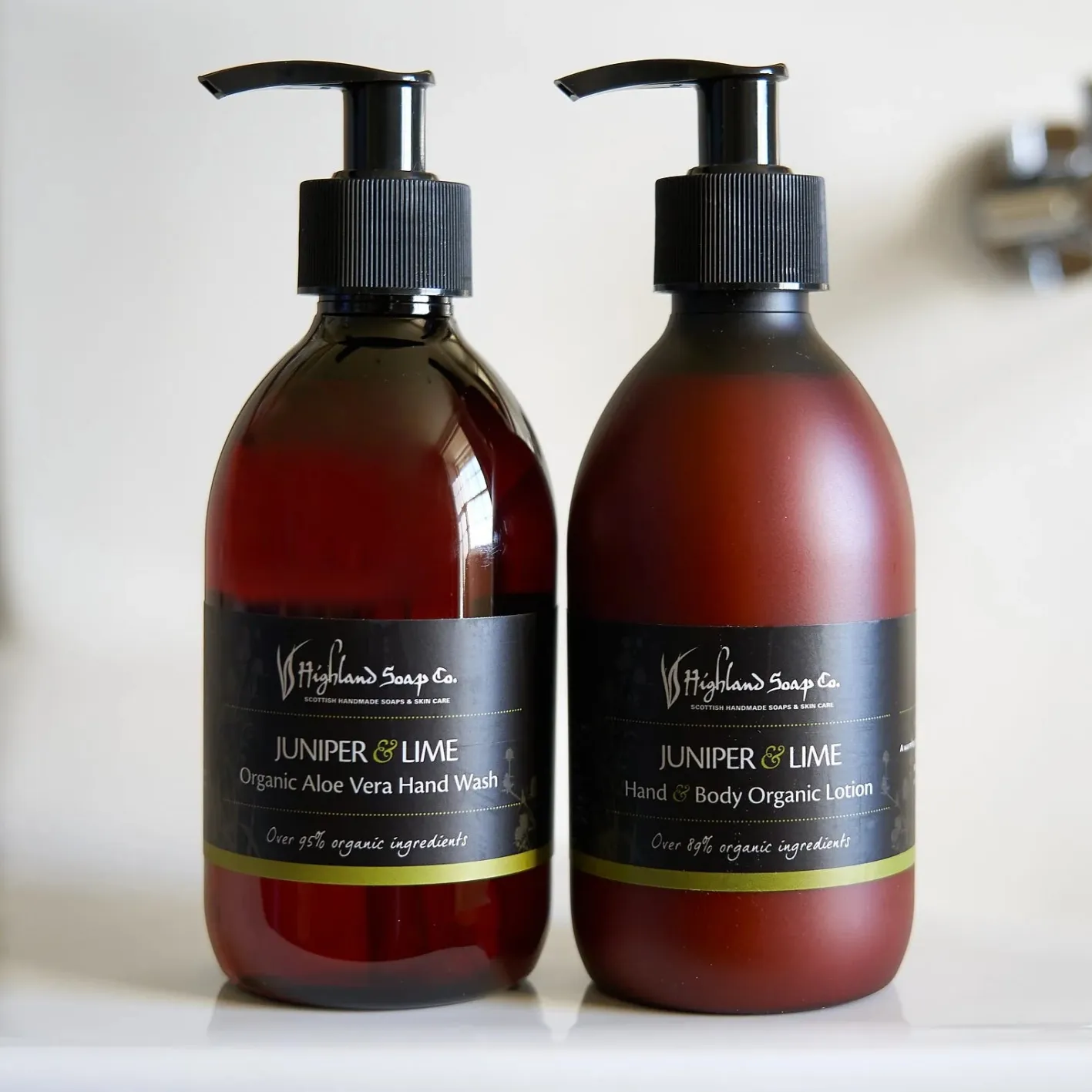 The Highland Soap Company Juniper & Lime Hand & Body Organic Lotion 300ml