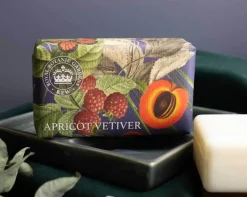 English Soap Company Kew Gardens Apricot Vetiver Soap