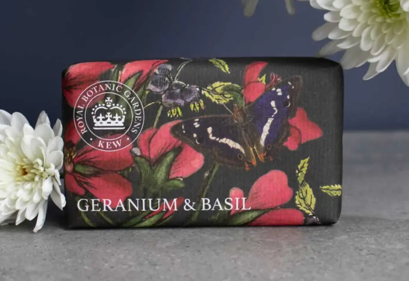 English Soap Company Kew Gardens Geranium & Basil Soap