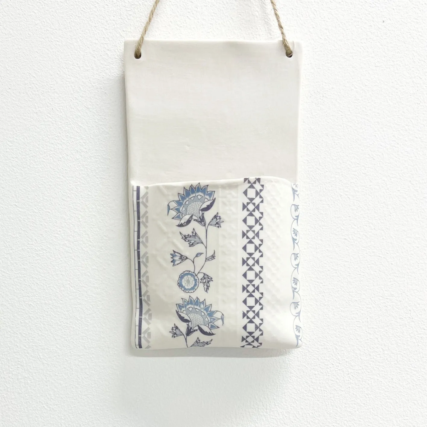 Alex Allday Large Hanging Planter Pocket - Jasmine