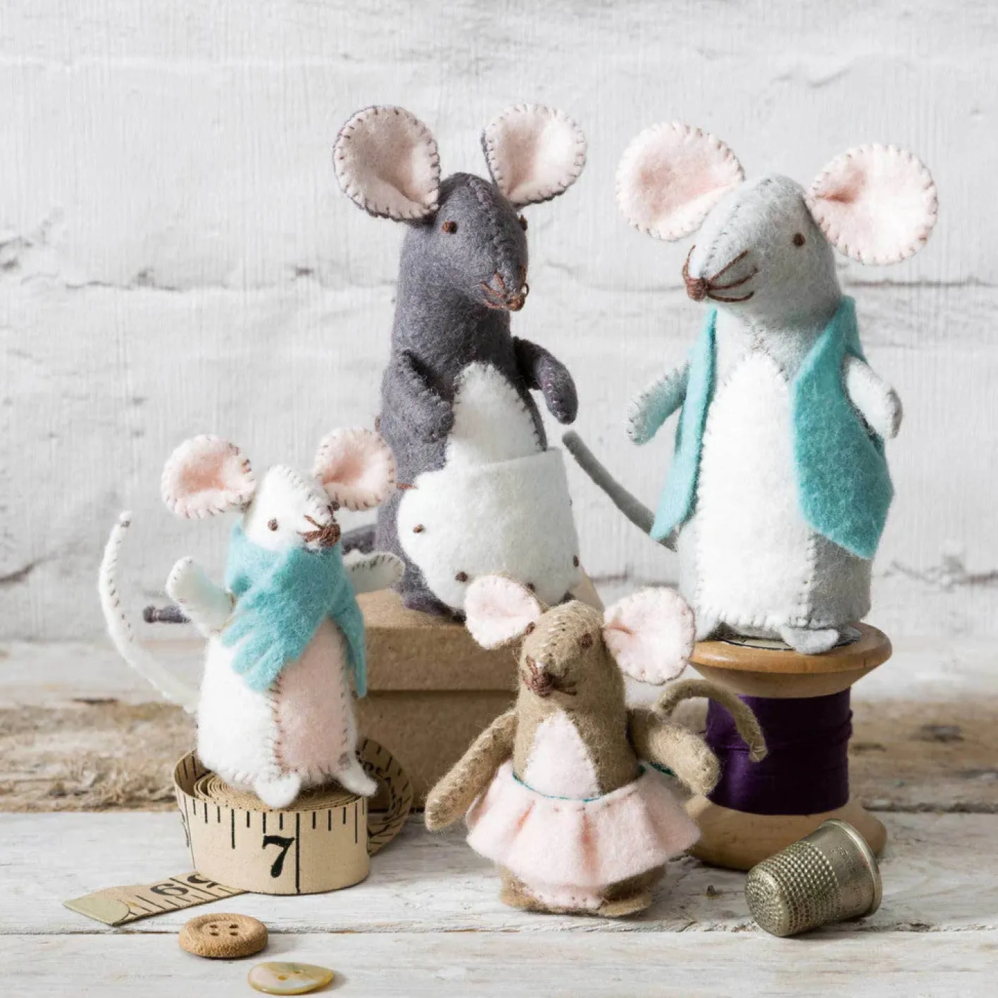 Corinne Lapierre Mouse Family Wool Mix Felt Craft Kit