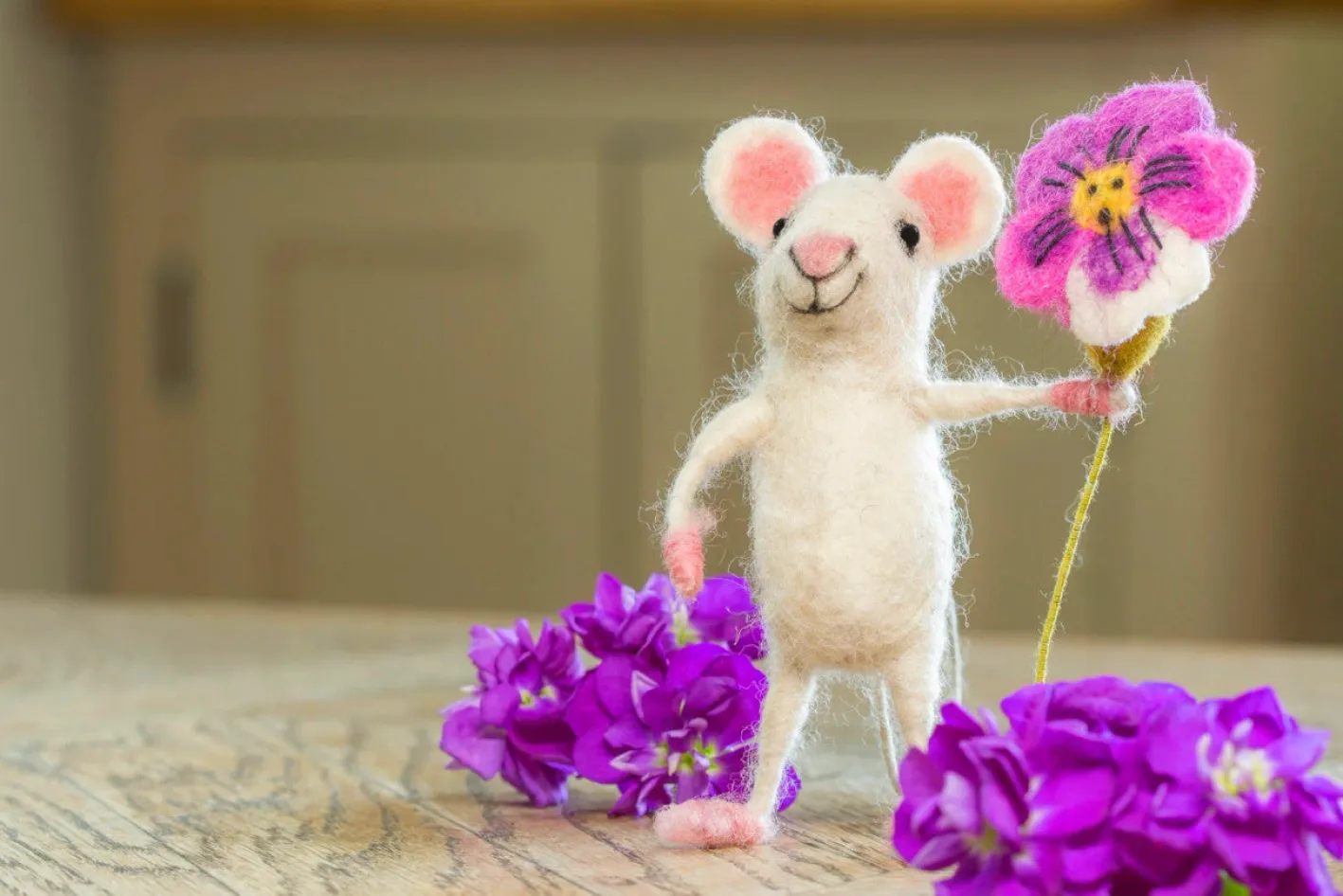 Sew Heart Felt Mouse Holding Pansy