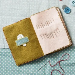 Corinne Lapierre Needle Case Felt Craft Kit