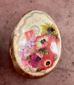 Elite Tins Nostalgia Mini Tin Easter Eggs