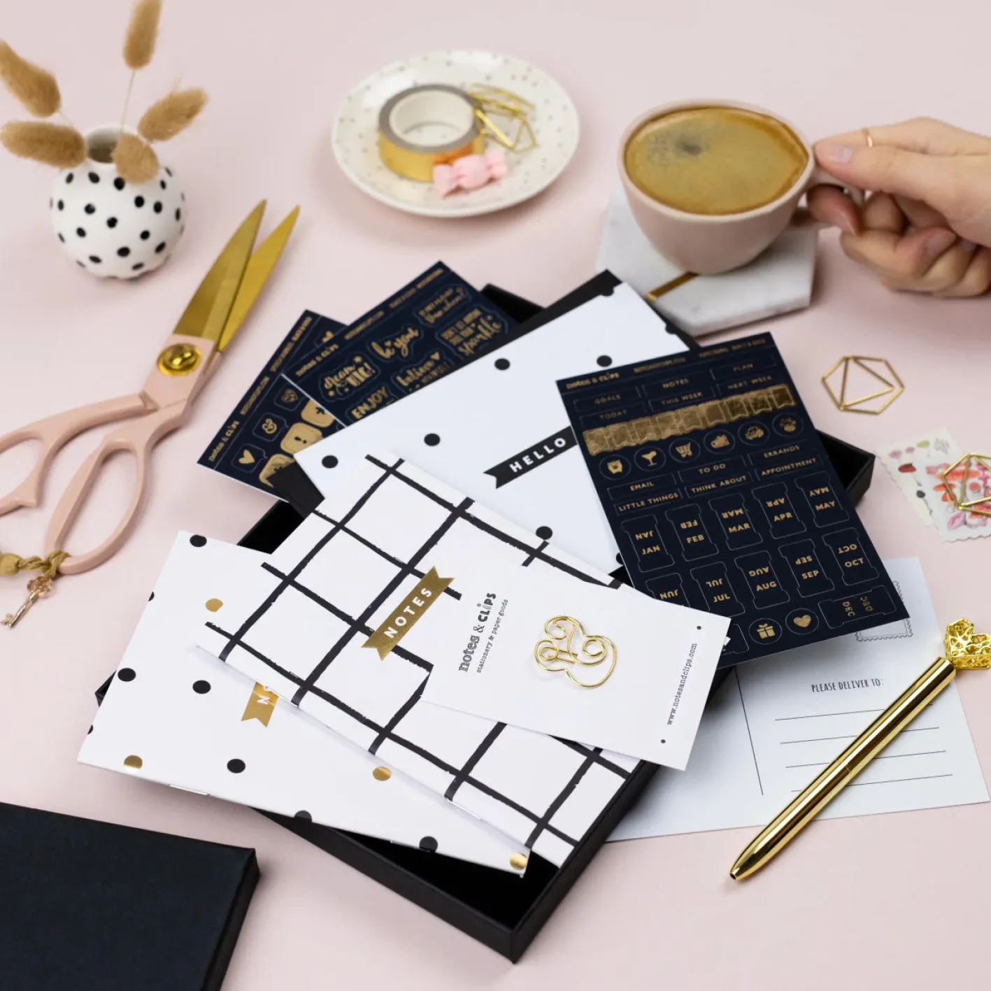 Notes & Clips Notes & Clips Black & Gold Stationery Box