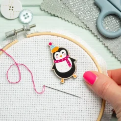 Hawthorn Handmade Penguin Magnetic Needle Holder