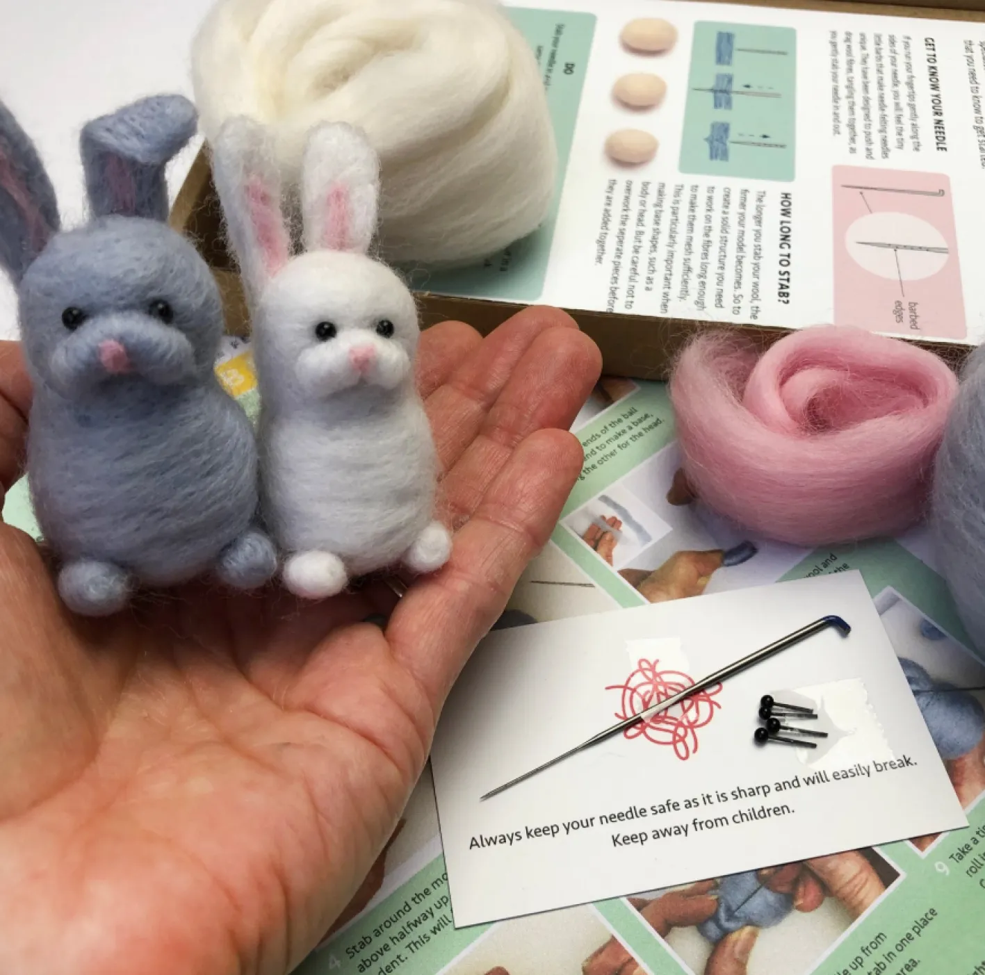 Bergin & Bath Rabbits Needle Felting Kit