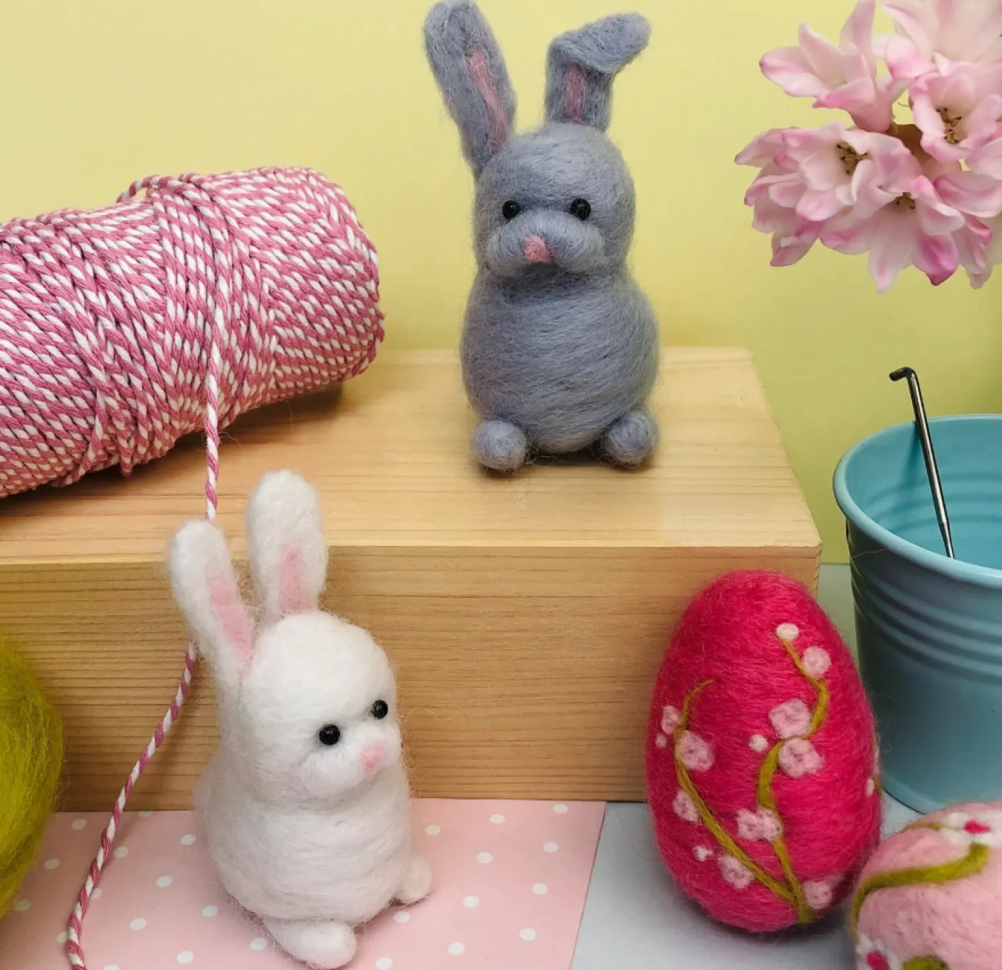 Bergin & Bath Rabbits Needle Felting Kit
