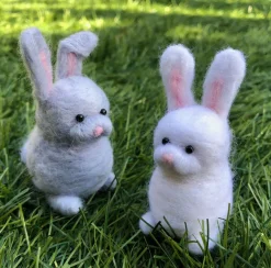 Bergin & Bath Rabbits Needle Felting Kit