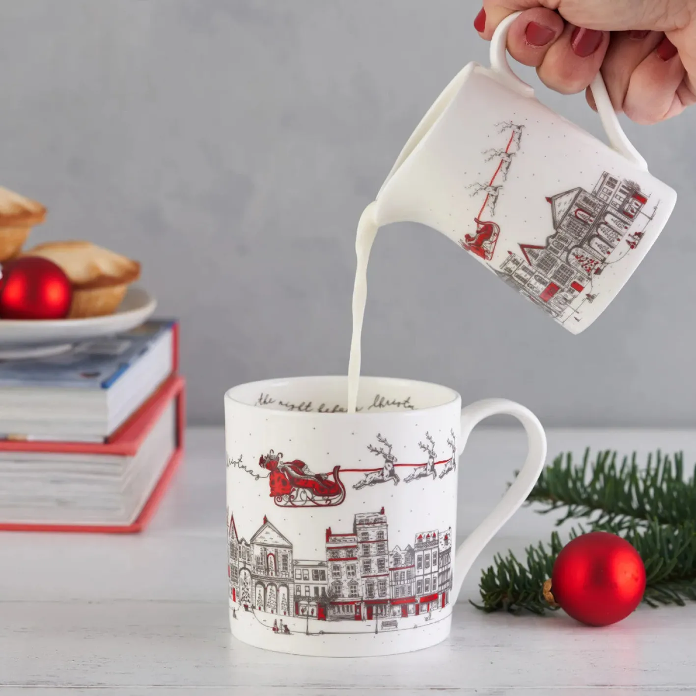 Victoria Eggs Santa's Sleigh Quarter Pint Jug