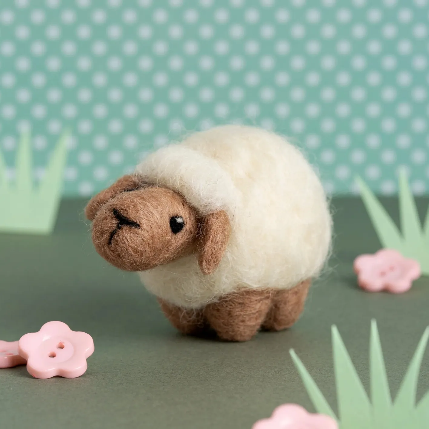 Hawthorn Handmade Sheep Mini Felting Kit