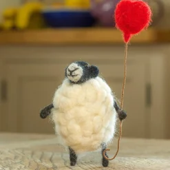 Sew Heart Felt Sheply Sheep with Heart Balloon