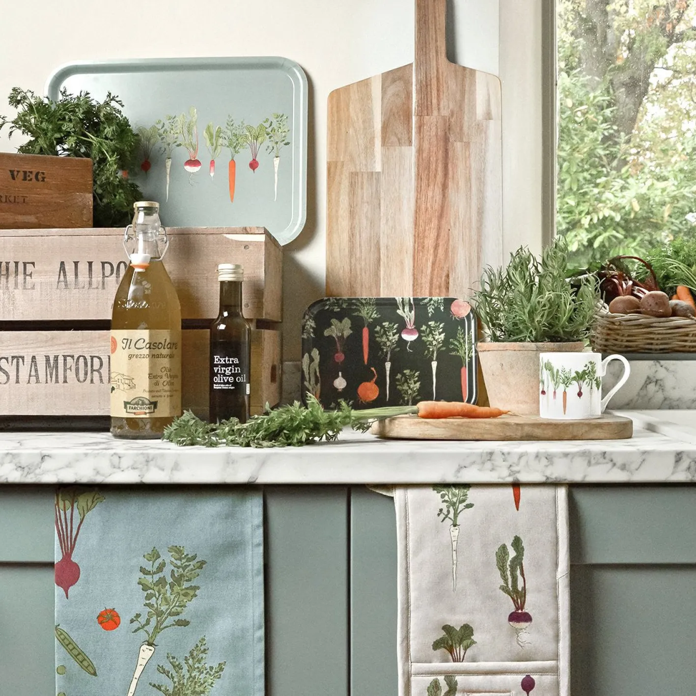 Sophie Allport Home Grown Double Oven Glove