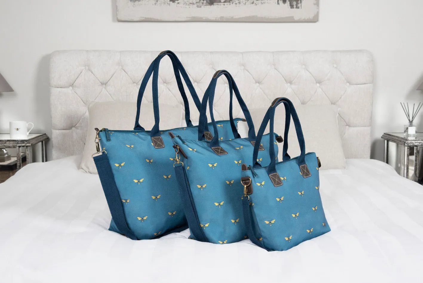Sophie Allport Teal Bees Mini Oundle Bag