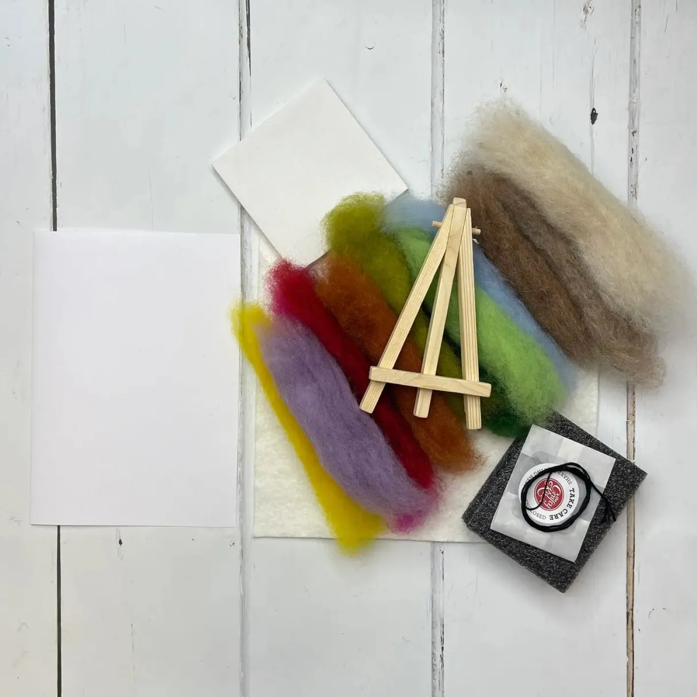 The Crafty Kit Co. Thatched Cottage Paint with Wool Needle Felting Kit