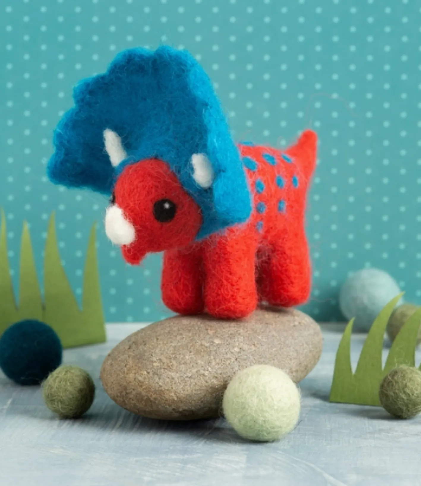 Hawthorn Handmade Triceratops Mini Felting Kit