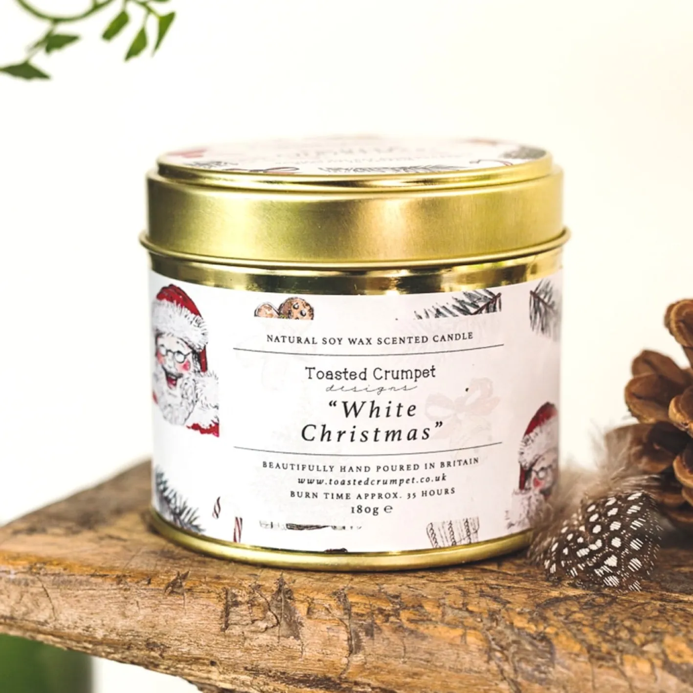 Toasted Crumpet 'White' Christmas Candle in a Matte Gold Tin