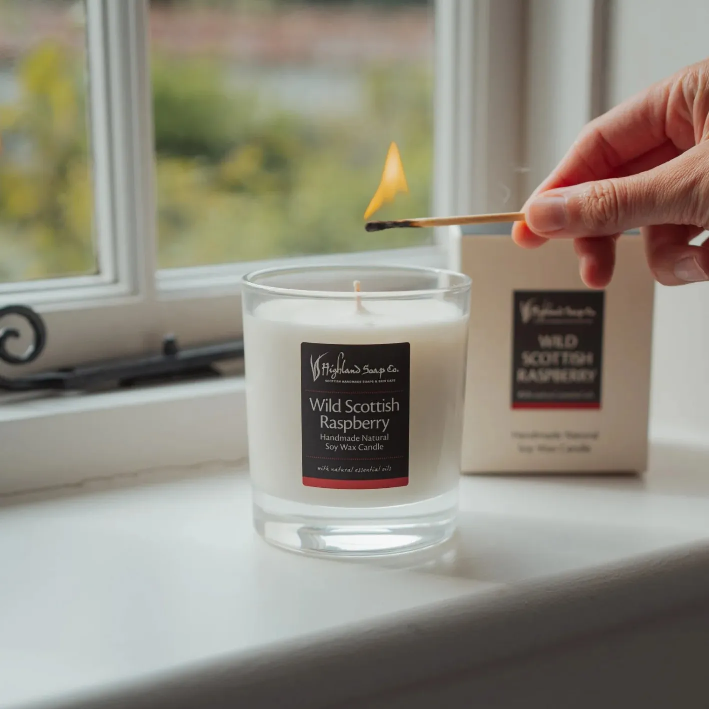 The Highland Soap Company Wild Scottish Raspberry Natural Soy Wax Candle