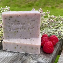 The Highland Soap Company Wild Scottish Raspberry Shampoo Bar 140g